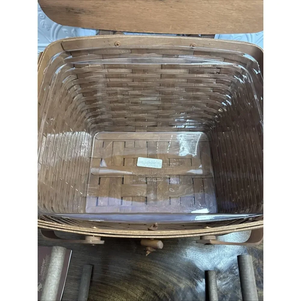 Longaberger Large Picnic Basket w/Liner, Riser Swing Lid & 2Handles Handmade US